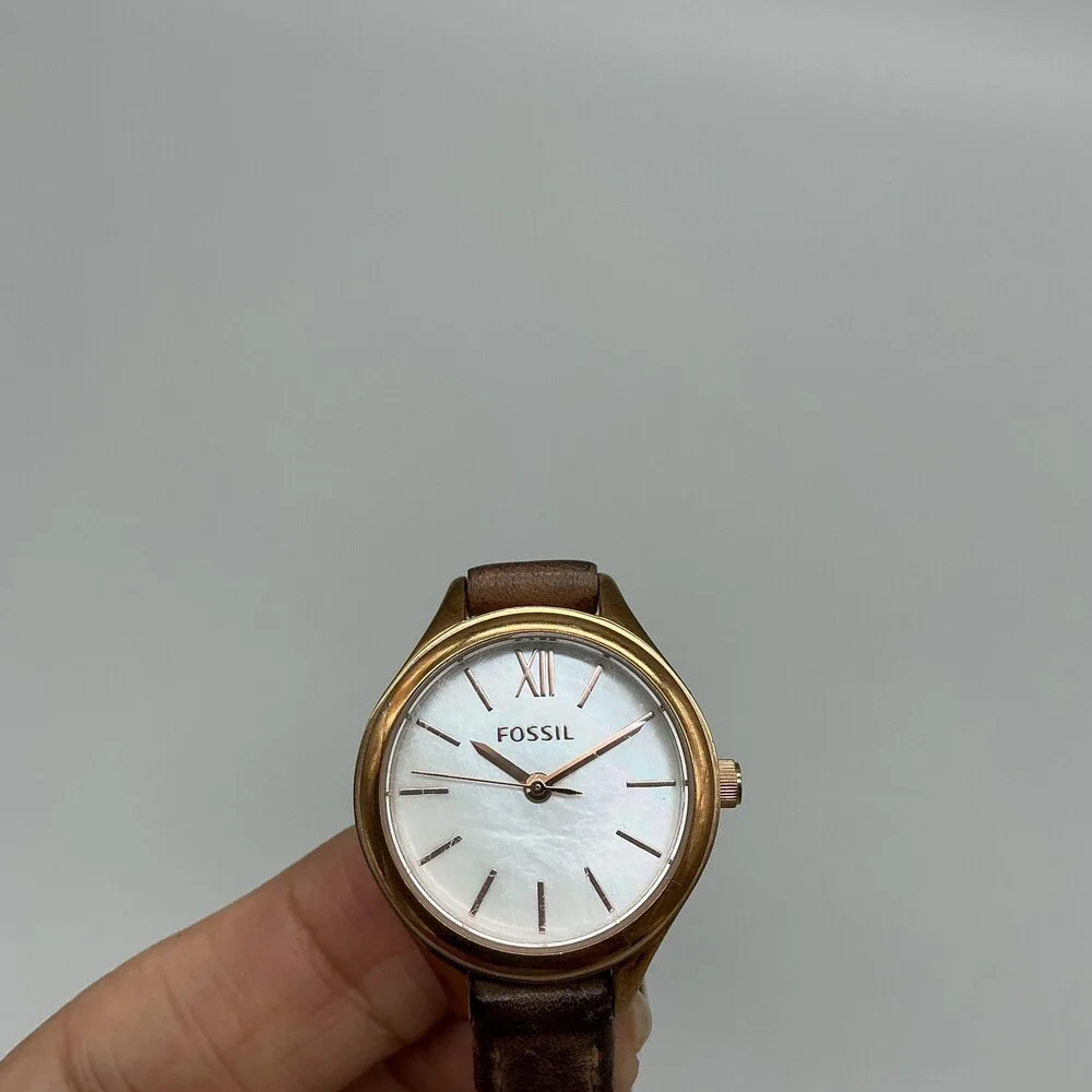 Fossil BQ1374 Womens Watch 26mm MOP Dial Brown Leather Gold Tone New Battery